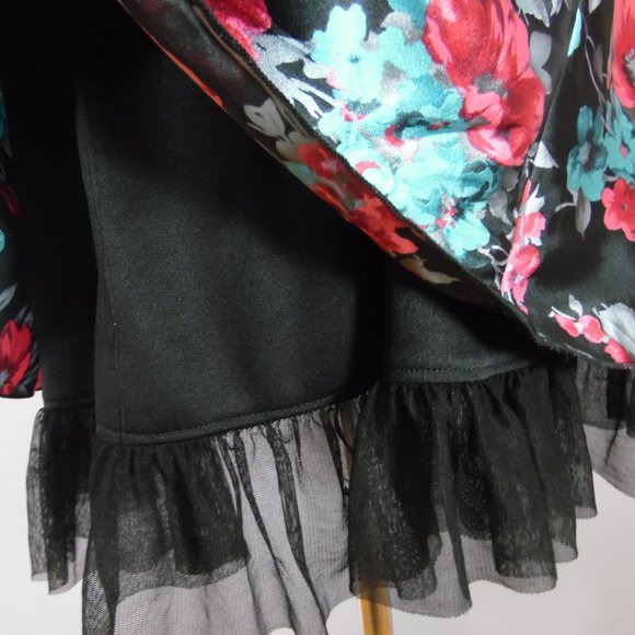 Ruby Rox Floral Skirt - Picture 6 of 11